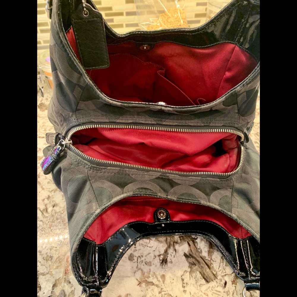 ❗️Coach Purse❗️ - Picture 3 of 4